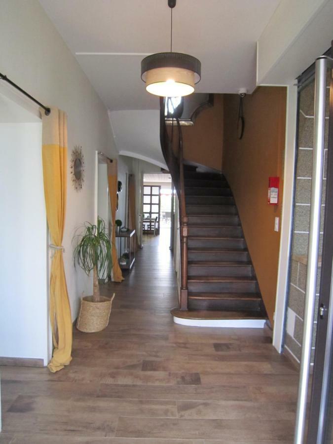 Le Camelia Hotell Ruillé-Froid-Fonds Exteriör bild